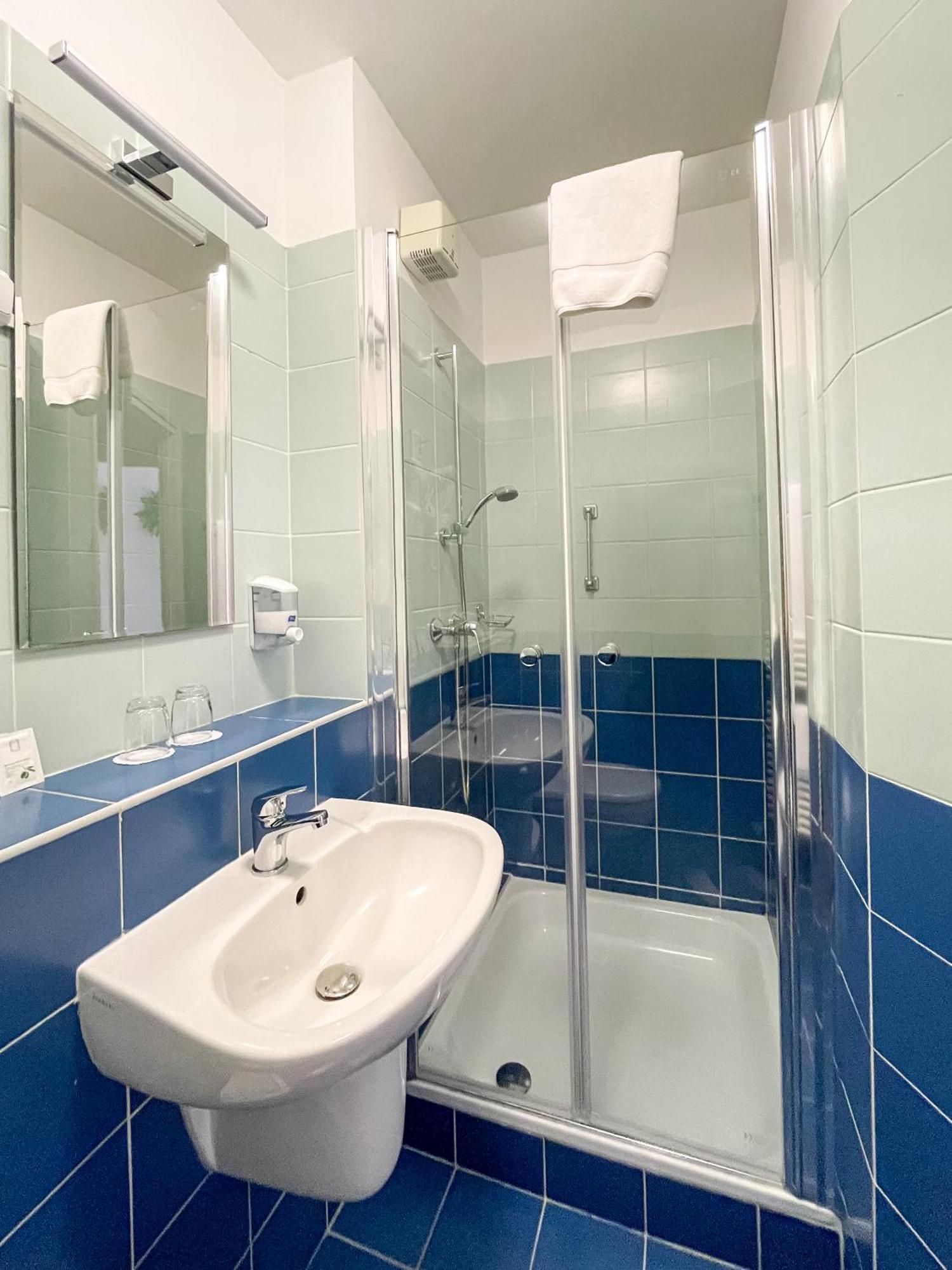 Superior Double or Twin Room,1639550841:JPEG